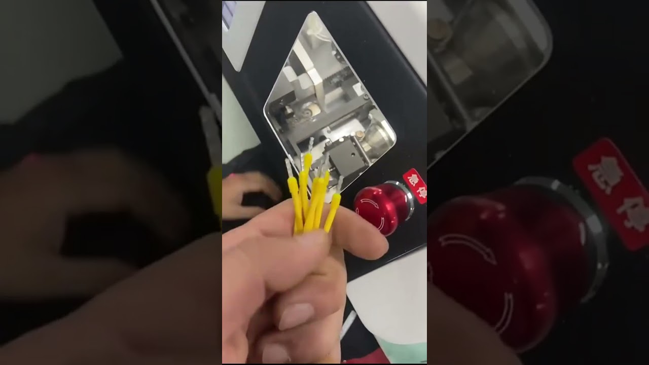เครื่องตัดปลอกสายไฟอัตโนมัติและ crimp ขั้วต่อ | เพิ่มประสิทธิภาพสายการผลิต
