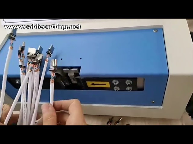 เครื่องเชื่อมขั้วต่อสายไฟอัตโนมัติ เครื่องบัดกรีสายเคเบิล เครื่องเชื่อม HDMI คุณภาพสูง