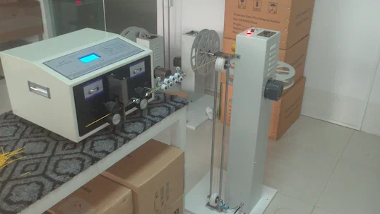 เครื่องป้อนสายไฟอัตโนมัติ 4 แกน ความเร็วสูง WPM-9040 Thumb