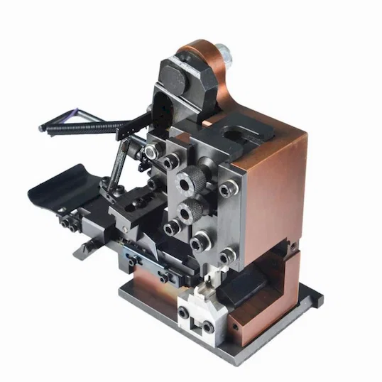 แม่พิมพ์ติดตั้งเทอร์มินอลแบบปรับแต่งได้ แม่พิมพ์ OTP