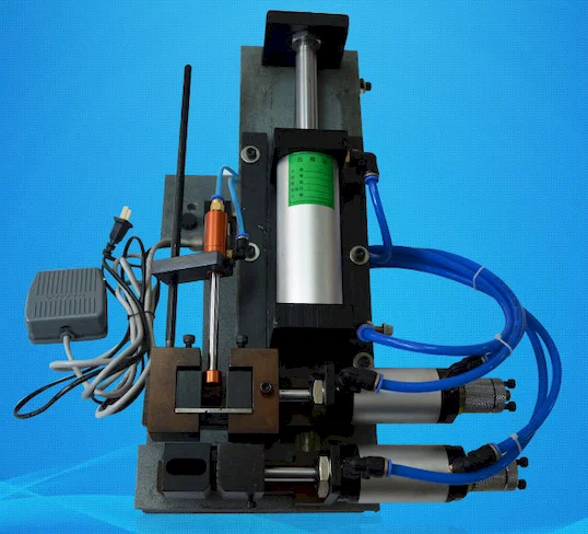 เครื่องปอกสายไฟนิวเมติก, เครื่องระดับมืออาชีพ WPM-310