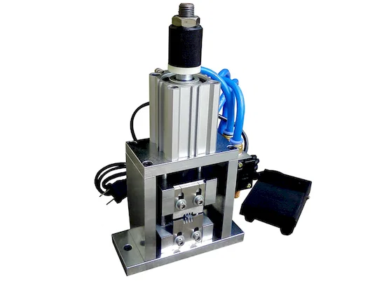 ระบบเครื่องตัดฟอยล์อลูมิเนียมแนวตั้ง WPM-901